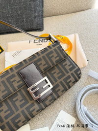 Baguette Bag