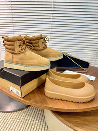 Classic Mini Lace-Up Weather Boots