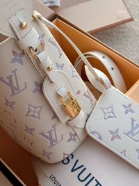 All In BB Bucket Bag