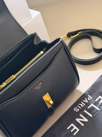 16 Top Handle Bag