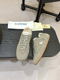 Knight Runner Sneakers