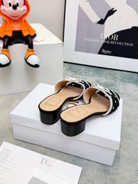 Dway Heeled Slides