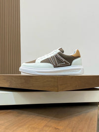Beverly Hills Sneakers