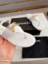 Bow Thong Sandals
