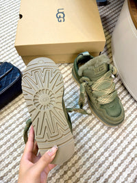 Lowmel Sneakers