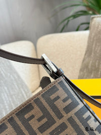 Flat Baguette Pouch