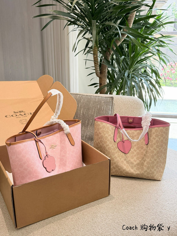 City Tote in Signature Canvas
