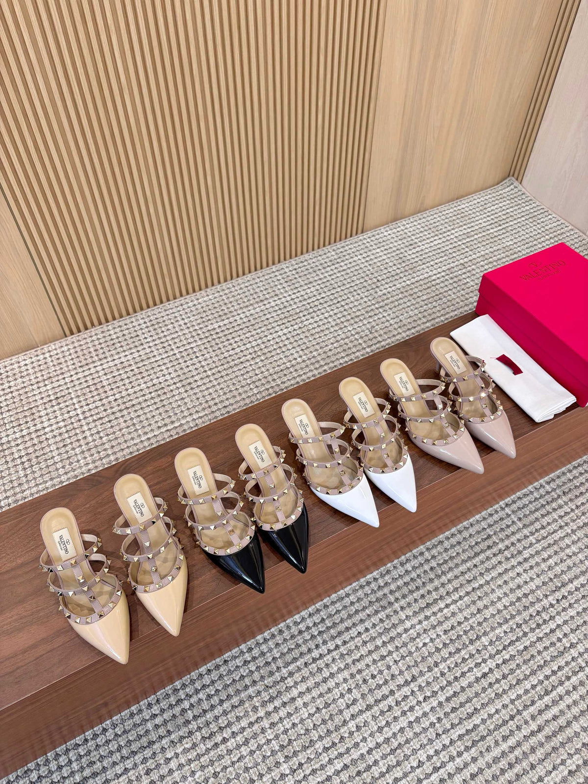 Garavani Rockstud Pointed-Toe Mules