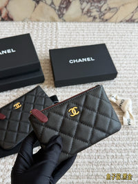 Classic Small Zipped Pouch
