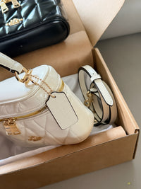 Rainer 18 Crossbody Bag