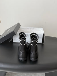 26B Sock Boots