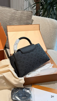 Capucines Bag