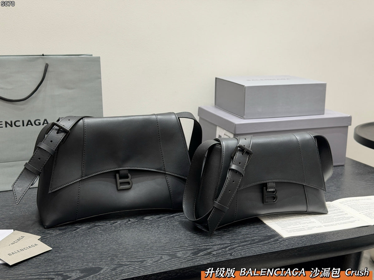Downtown Shoulder Bag