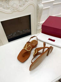 Garavani VLogo Signature Thong Sandals