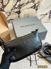 Le City Pouch Shoulder Bag