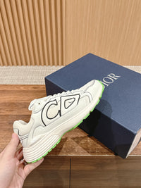 B30 Sneakers