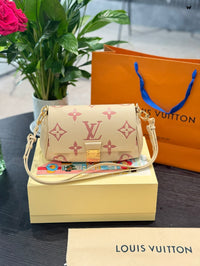 Favorite Shoulder Bag