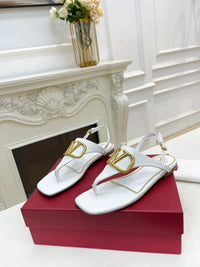 Garavani VLogo Signature Thong Sandals