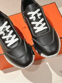 26S Bouncing Sneakers