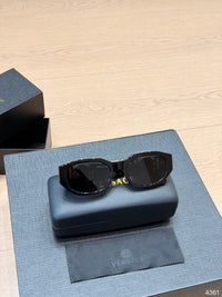 Medusa Biggie Sunglasses