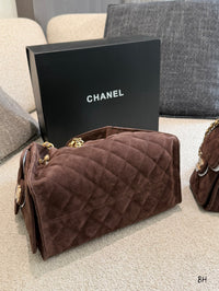 25 Suede Bag