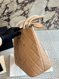 Medallion Tote