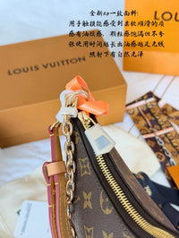 Liv Pochette Bag