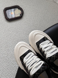 26B Logo Sneakers