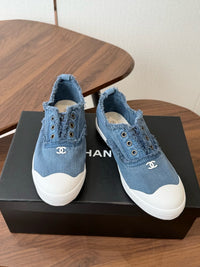 26S Slip-on Sneakers
