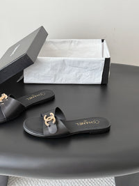 26B Leather Sandals