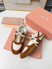 Gymnasium Sneakers