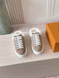26S Time Out Sneakers