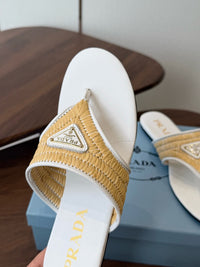 26S Leather Thong Sandals