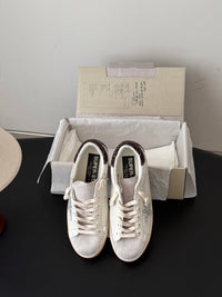 26S True Star Sneakers