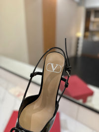 Garavani VLogo Patent Leather Pumps 8cm
