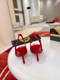 Degrachick Suede Sandals