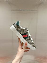 Low Top Sneakers