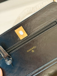 Wallet on Chain Gold Ball