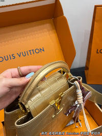 Capucines Bag