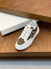 Beverly Hills Sneakers