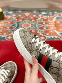 Low Top Sneakers