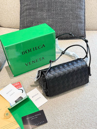 Leather Notturno Pouch