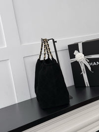 26C Suede Shopping Tote