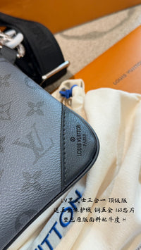 Trio Messenger Bag