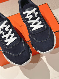 26S Bouncing Sneakers