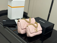 19 Handbag