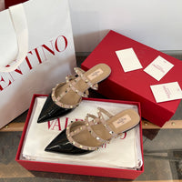 Garavani Rockstud Flat Mules