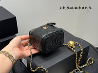 Pearl Crush Mini Vanity Case
