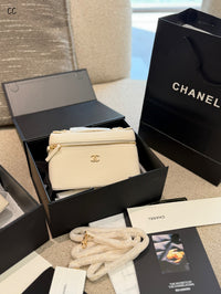 26P Vanity Bag