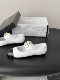 26B Mary Jane Ballet Flats